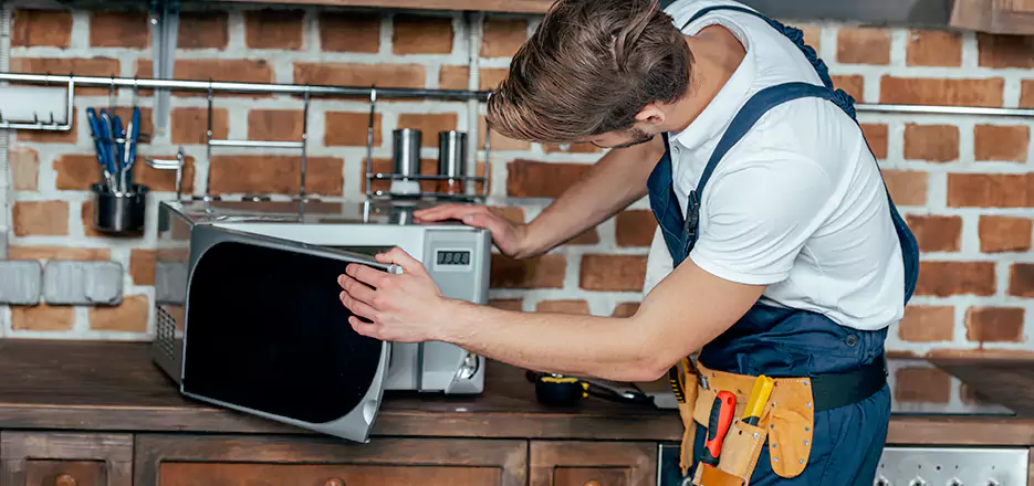 In-Home Microwave Repair in Encinitas