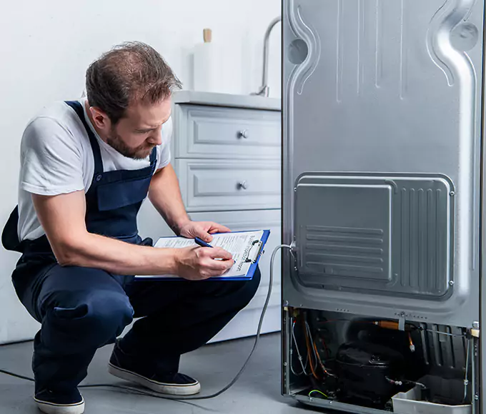 Why Encinitas, CA Homeowners Choose Encinitas Appliance Pro for Refrigerator Leak Repair?